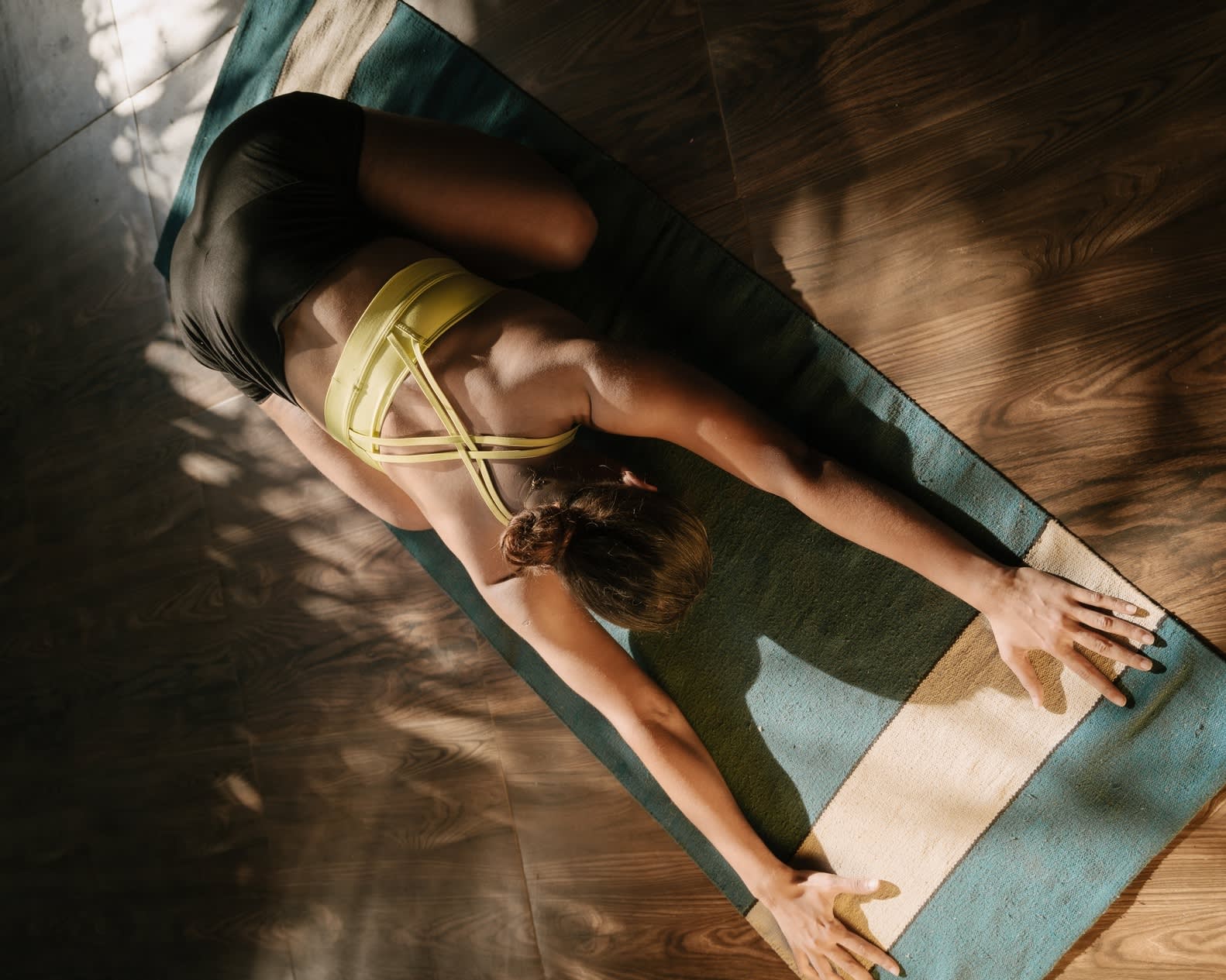 Why a 15-Minute Stretching Ritual Can Improve your Sleep